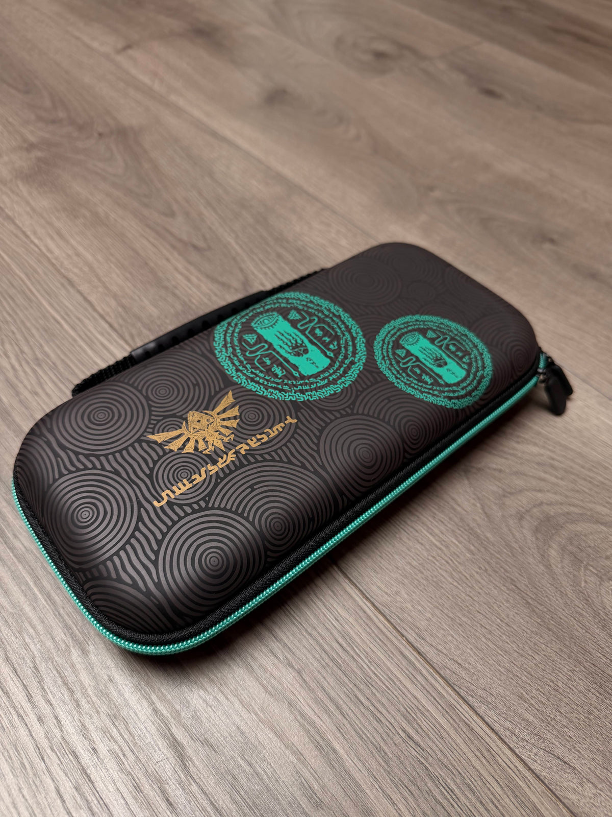 zelda zip up switch case