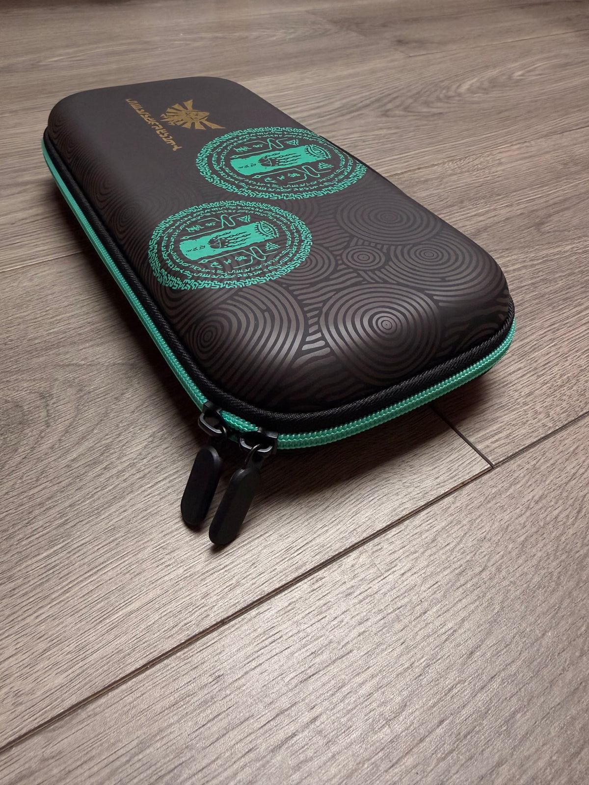 zelda zip up switch case